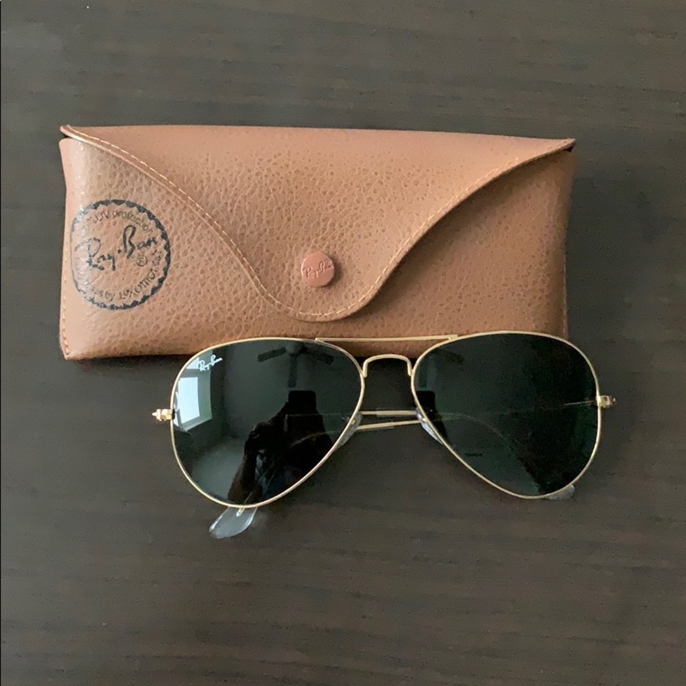 Classic Aviator RayBans + leather case
